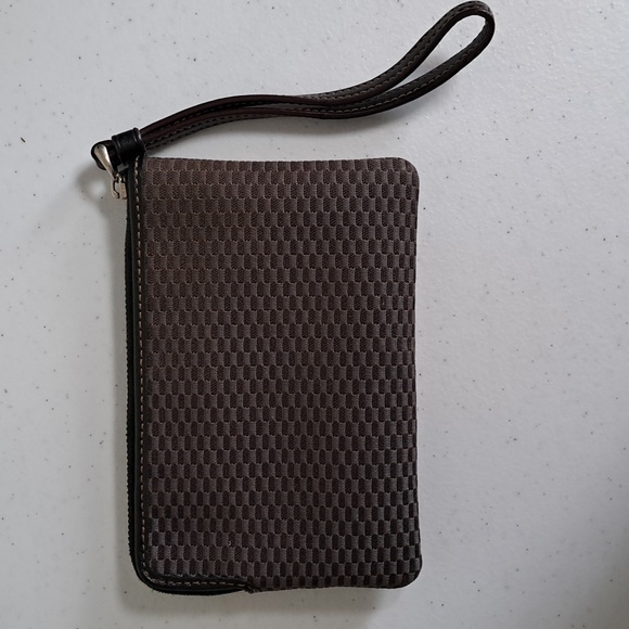 Coach Corner Zip Wristlet in Legacy Jacquard Black/Grey/Silver - Picture 8 of 8